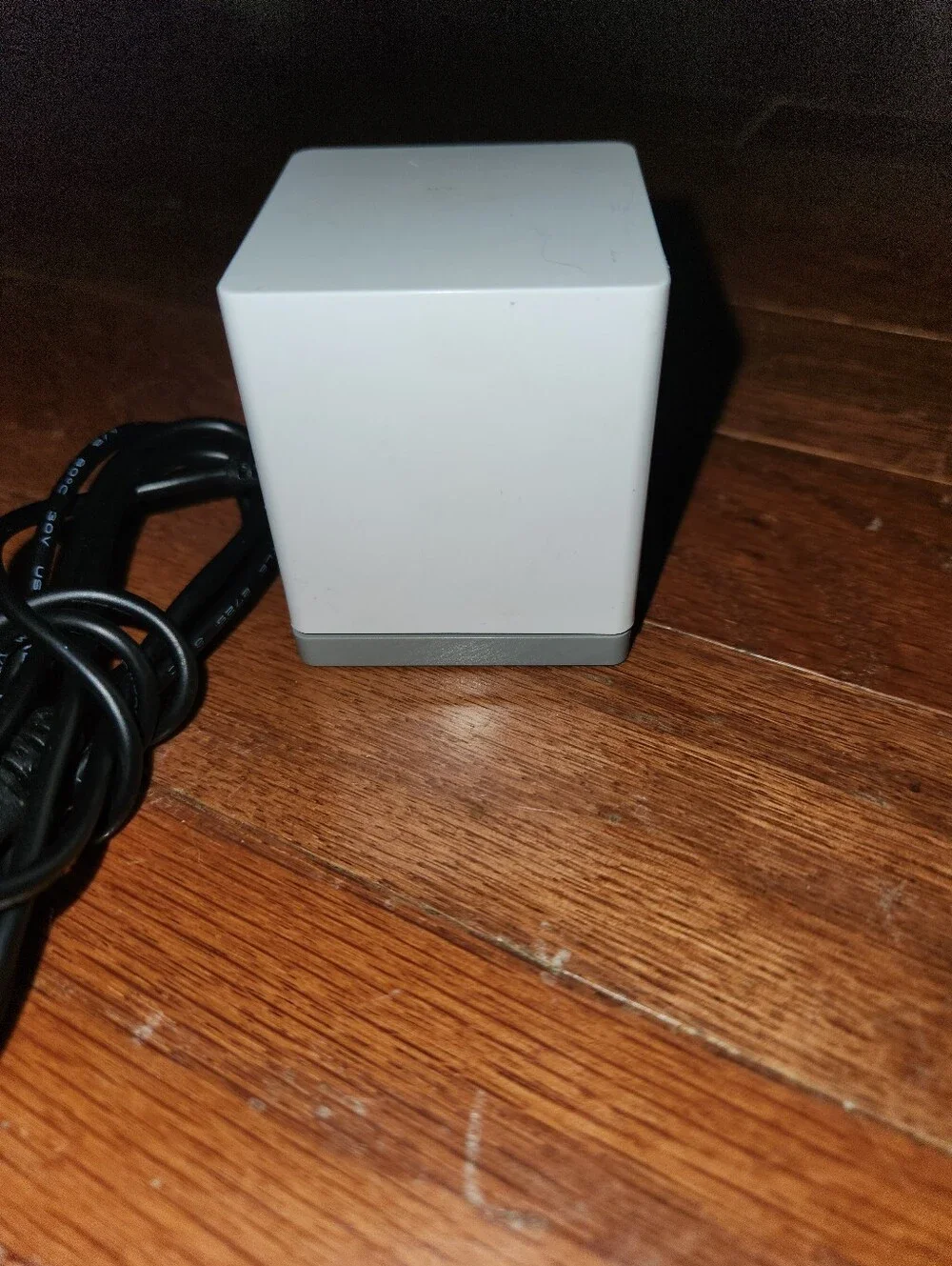 Wyze White Indoor WiFi Cube Camera with Gray Base